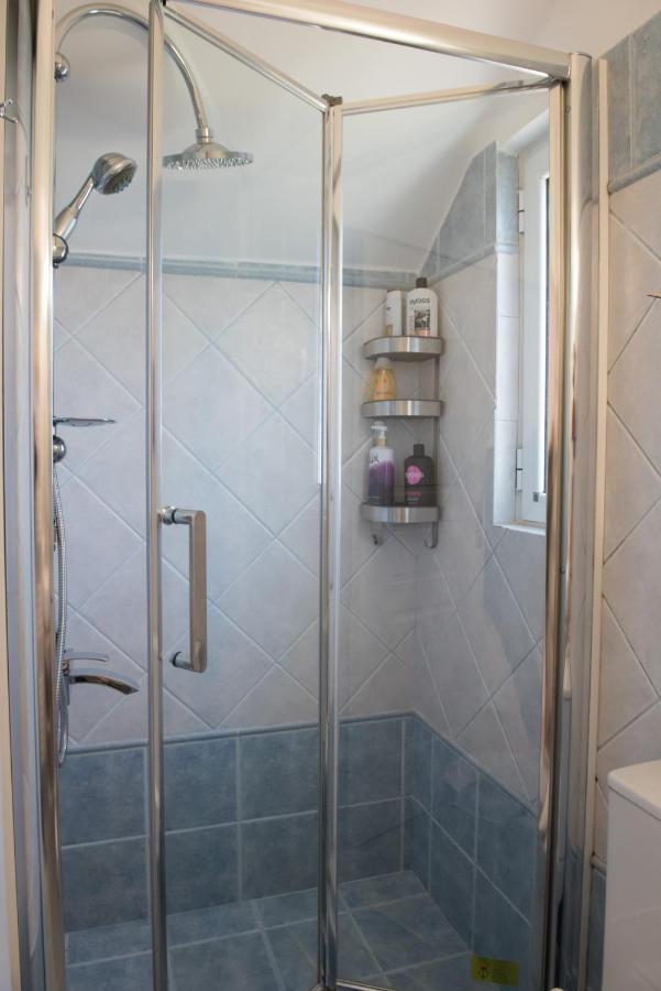 Harris Elegant House Superb View Near Airport Apartment อาร์เตมีดา ภายนอก รูปภาพ